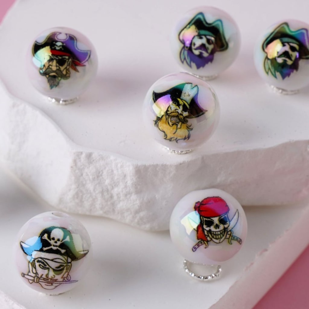 UV Finish Pirates White Round Acrylic Beads, 16MM, Random Mix