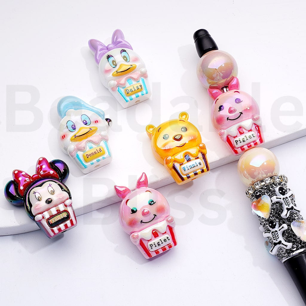Acrylic Beads UV Coating Vivid Cute Disne Minni Micke Donal Dais Duc Winni the Poo Pigle in the Popcorn Cup, Random Mix