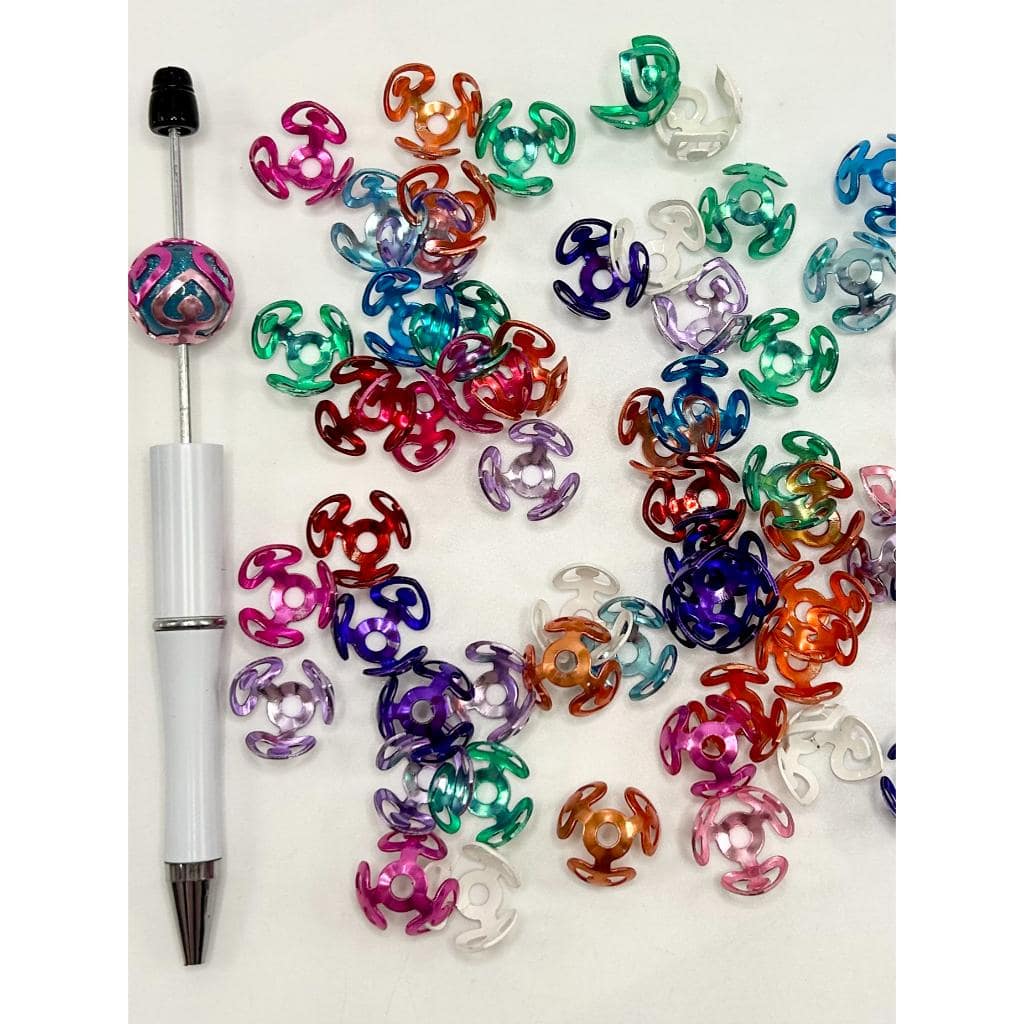 カラフルなメタルハート型ビーズケージビーズキャップ 16mmビーズ用