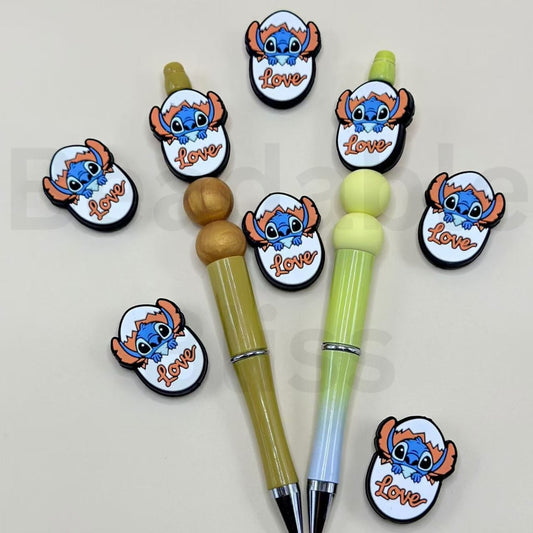 卵の中にいる小さなかわいいスティッチラブシリコンフォーカルビーズ