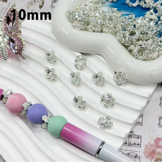 美しいシルバーメタルスペーサー、蝶の中に小さな花と白い真珠、10mm