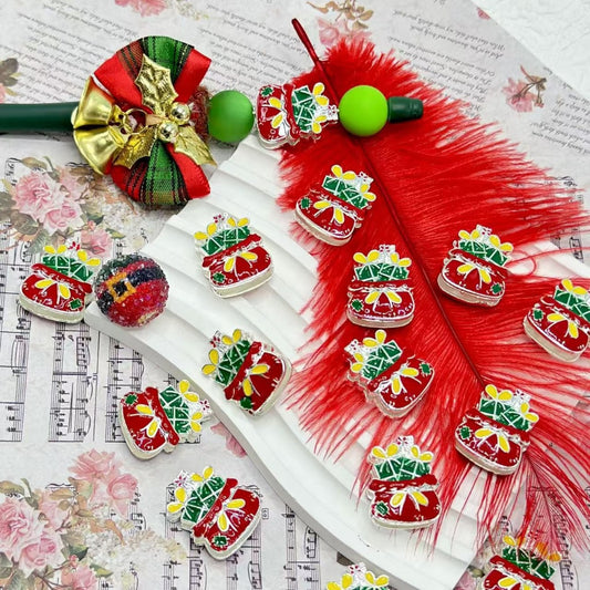 繊細でカラフルな合金製クリスマスギフトボックスバッグ、約25×20mm