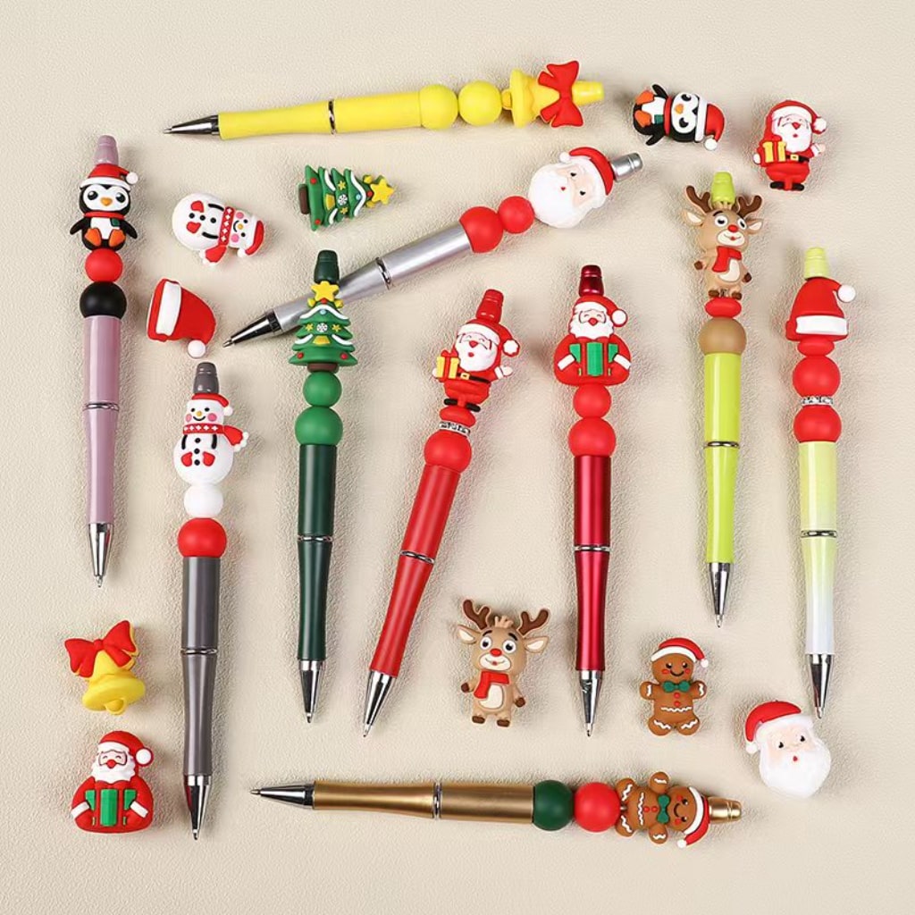 3D Christmas Series Elk Bell Hat Father Christmas Gift Silicone Focal Beads