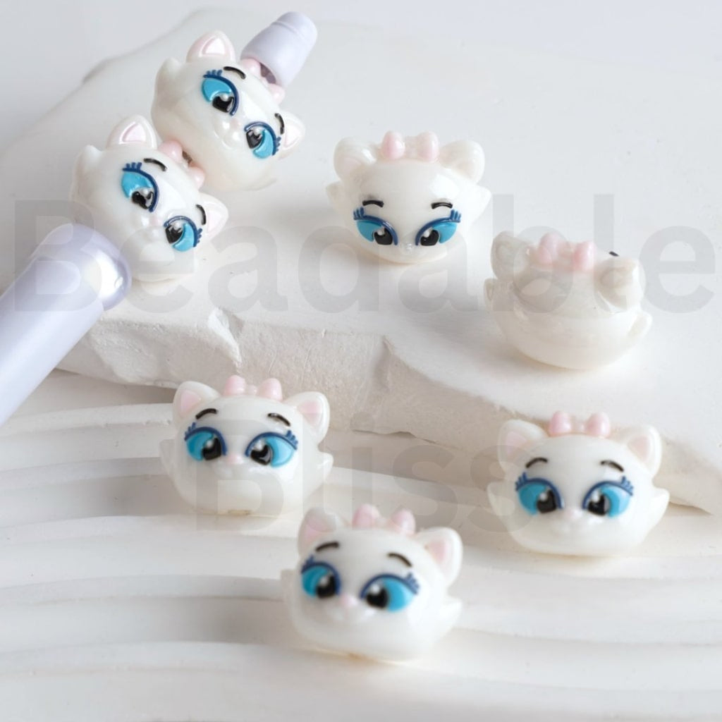 Mini Cute Magic Storyland Cartoon Micki Minni Winni Mari Cat Acrylic Beads, Random Mix