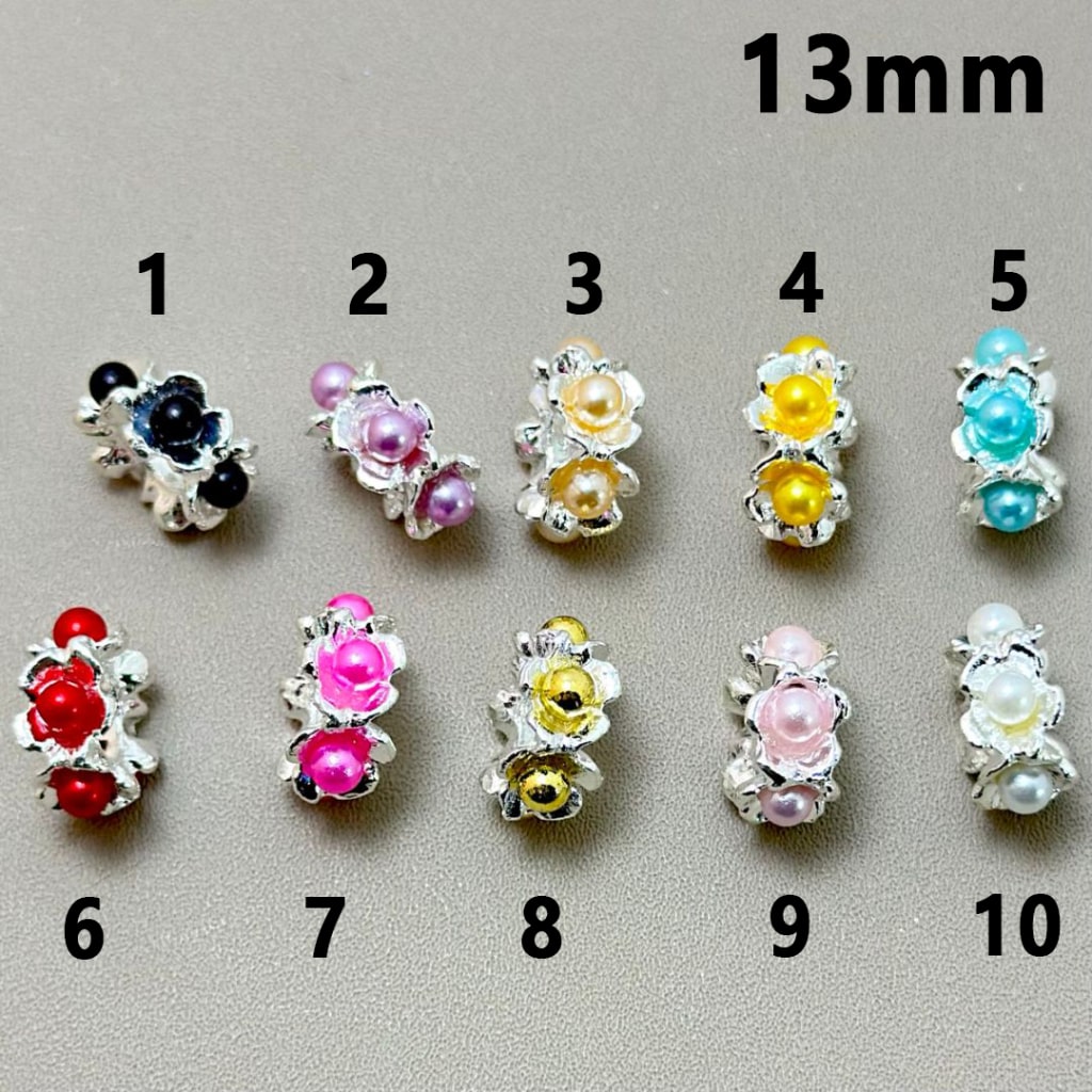 絶妙なシルバーメタル合金フラワーカラフルパールスペーサー、13MM、説明をお読みください。