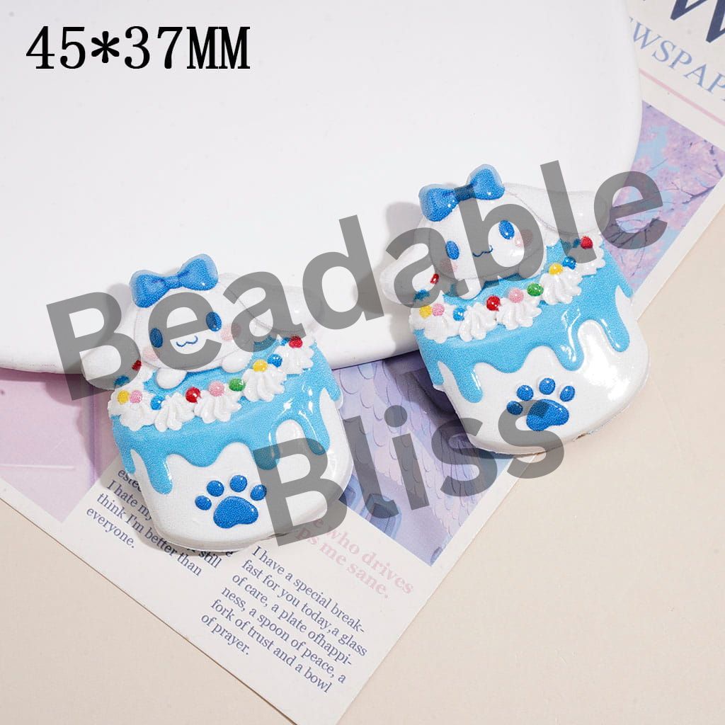 Acrylic Beads with Big-Eared Dog on Cream Cake, Textured Design, 45*37MM