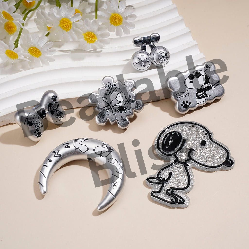 Acrylic Beads Pendants Beagle Dog Character in Silver Series, Various Shapes, Random Mix