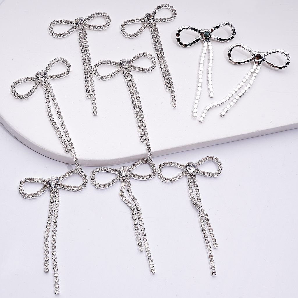 Fancy Silver Alloy Bowknot with Clear Rhinestones Chains Jewelry Accessories, Around 33*11MM