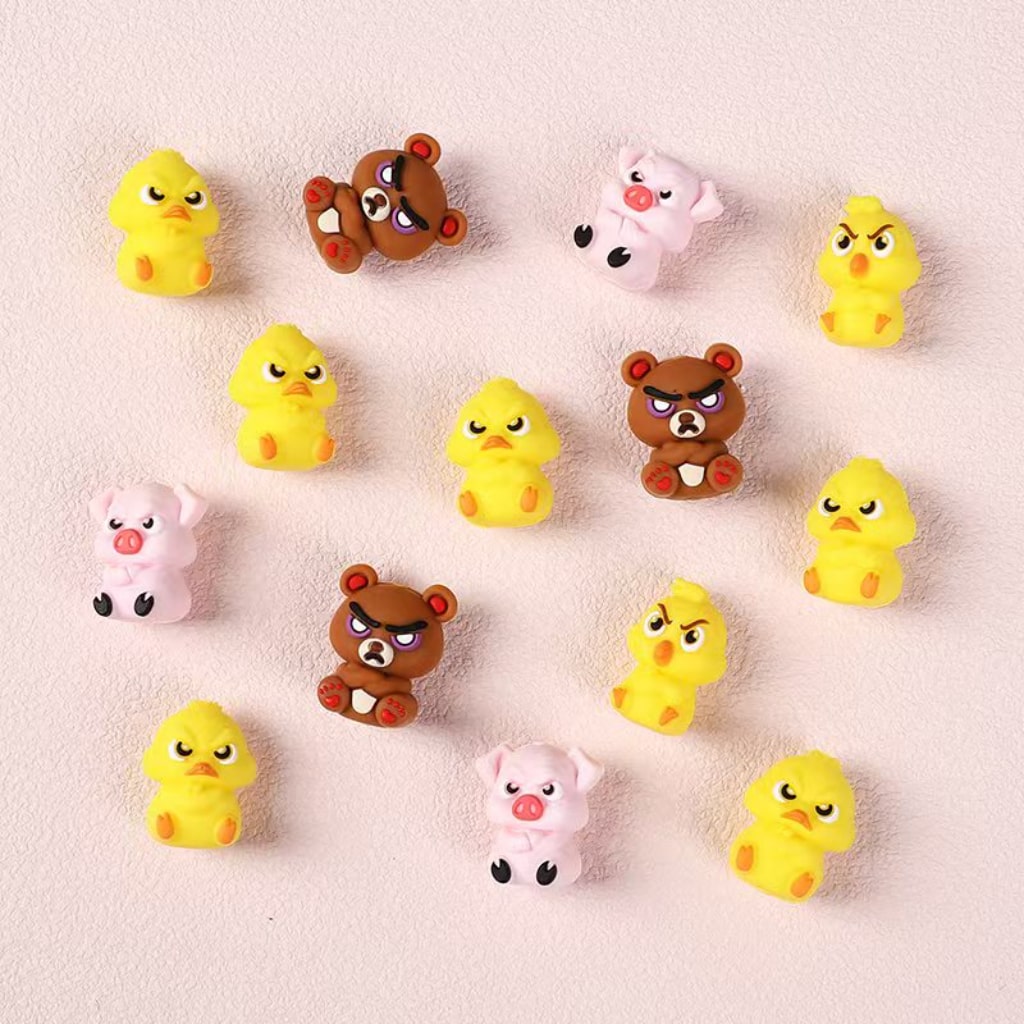 3Dミニかわいい怒ったクマ、豚、アヒル、鶏の動物シリコンフォーカルビーズ