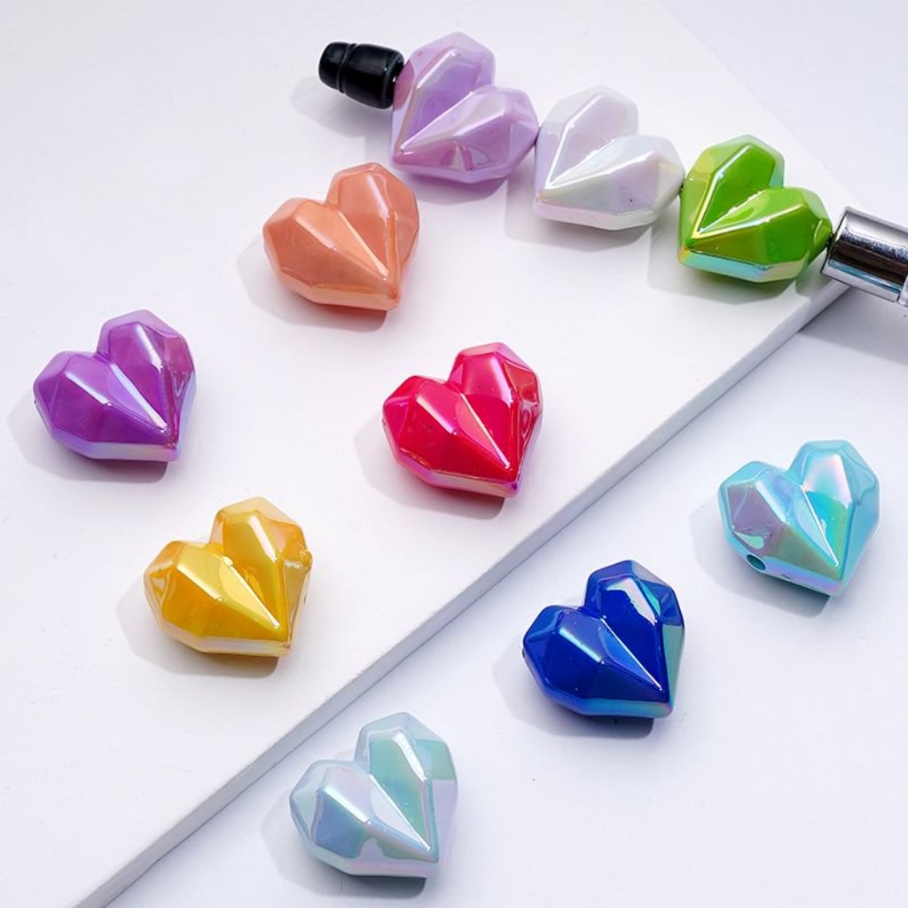 UV Coating Colorful Geometrically Sectional Hearts Acrylic Beads, Around 21*21MM, Random Mix