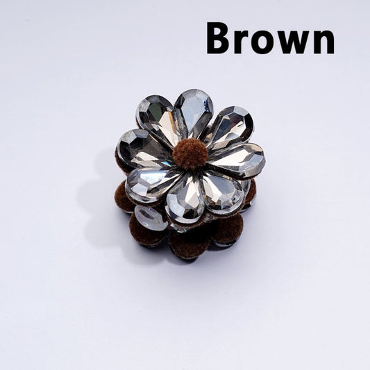 繊細なファンシーブラウンブラックフラワー、クリアハートラインストーン、オーバルパール、クレイビーズ、約28mm