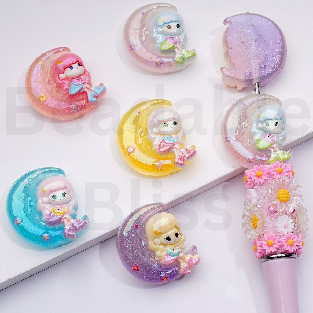 Cute Girl Sits on the Glitter Crescent Moon Acrylic Beads, Around 25*21MM, Random Mix