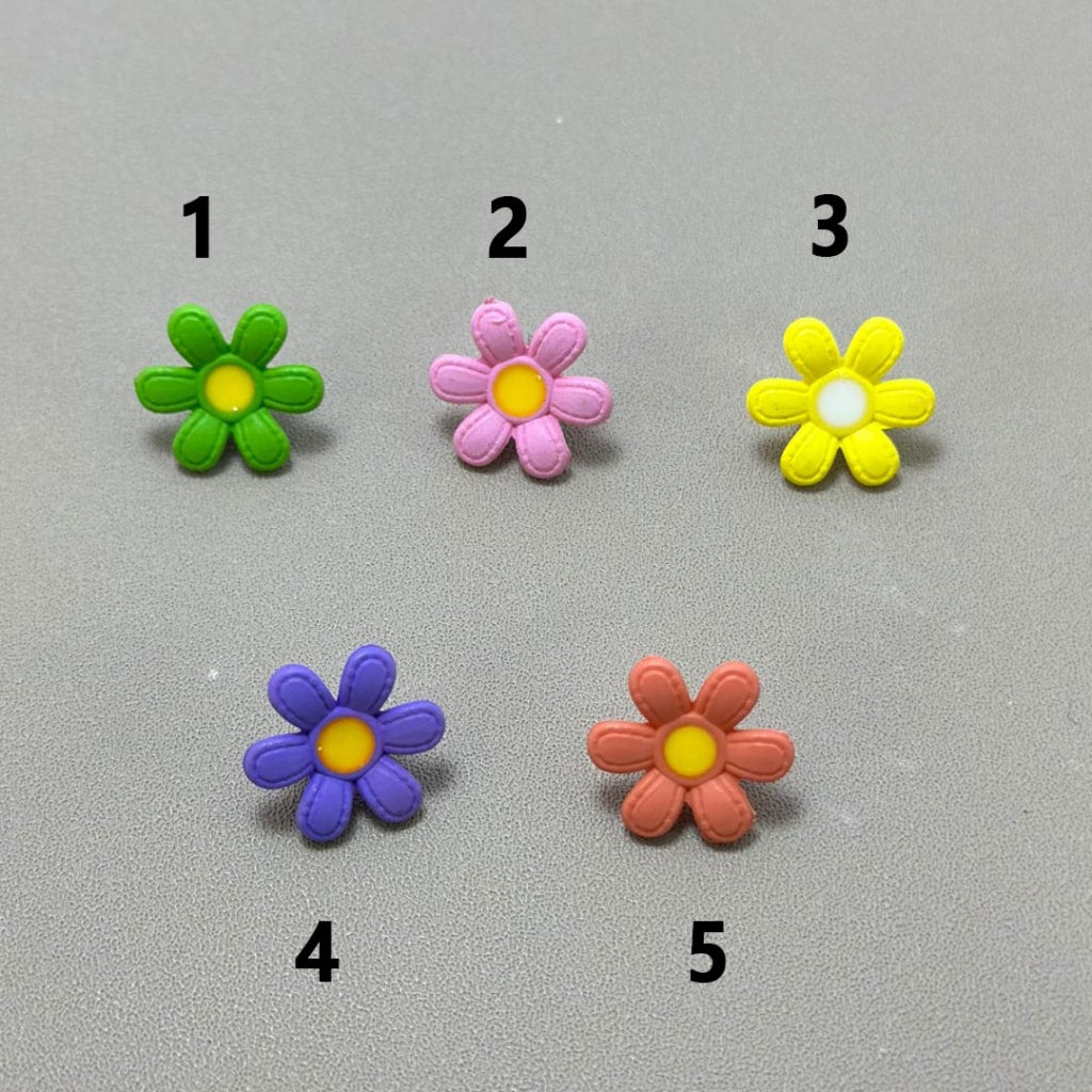 小さなリングループアクリルビーズ付きの単色ミニかわいい花、約16MM、説明をお読みください。