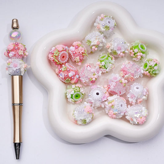 絶妙なミニかわいい花、キラキラの蝶、白い真珠、輝く星のアクリルビーズ、約20×16MM