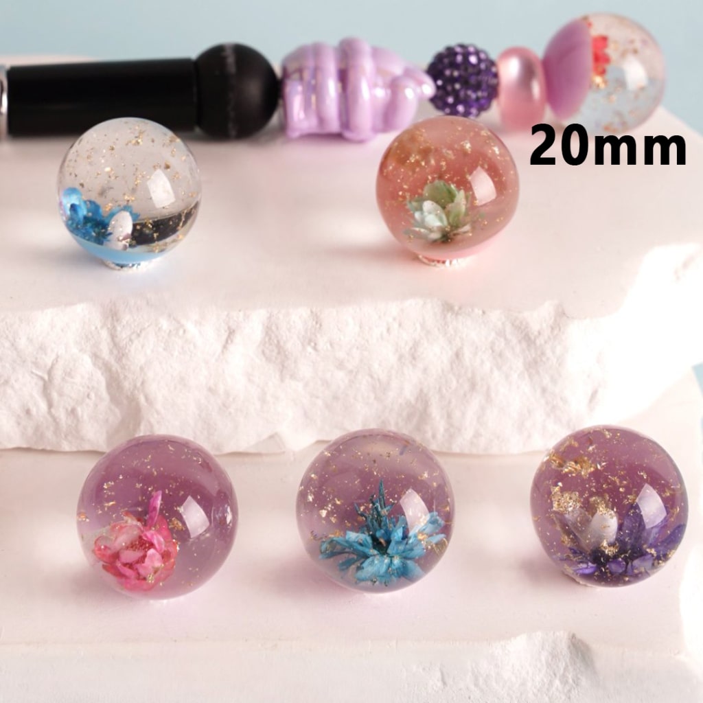 金箔フレーク入りかわいい花柄透明丸型アクリルビーズ、20mm、ランダムミックス