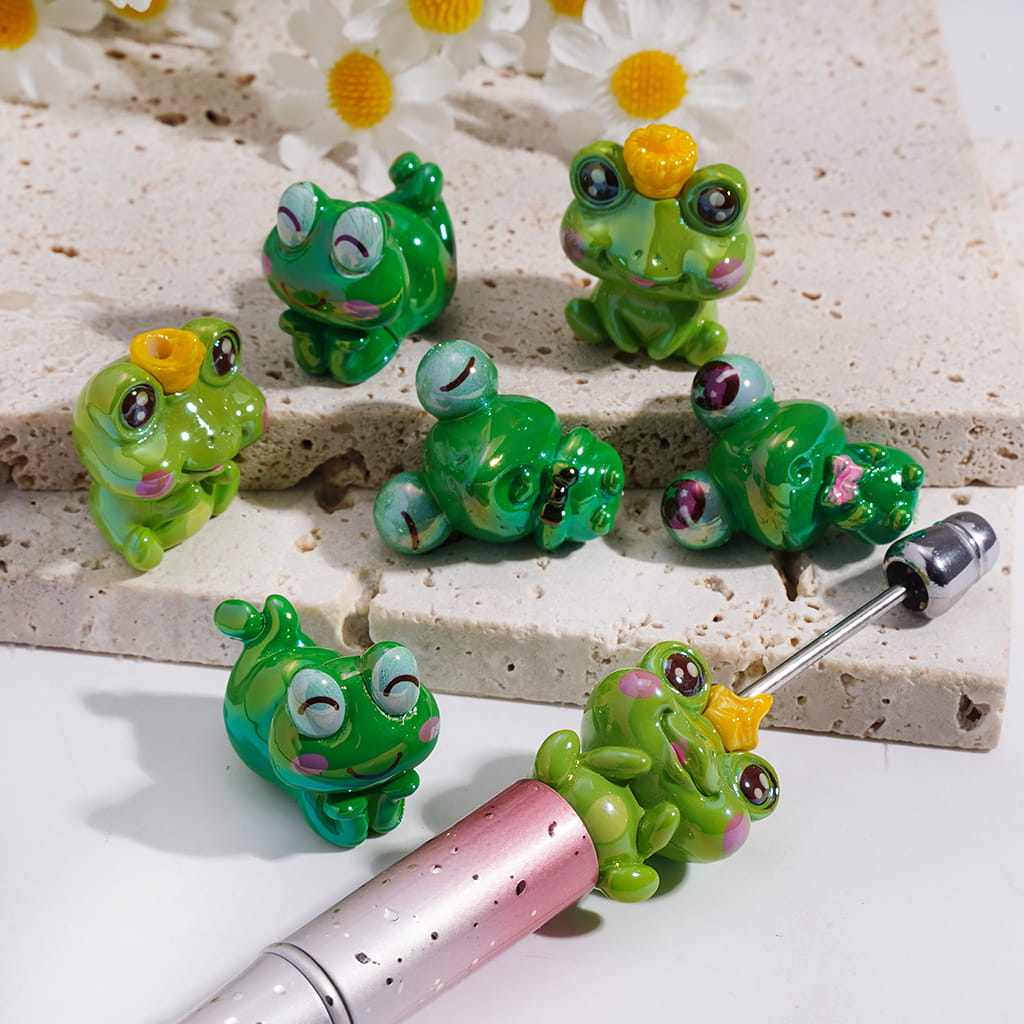Acrylic Beads UV Coating Green Frog Series in Various Pose, Random Mix
