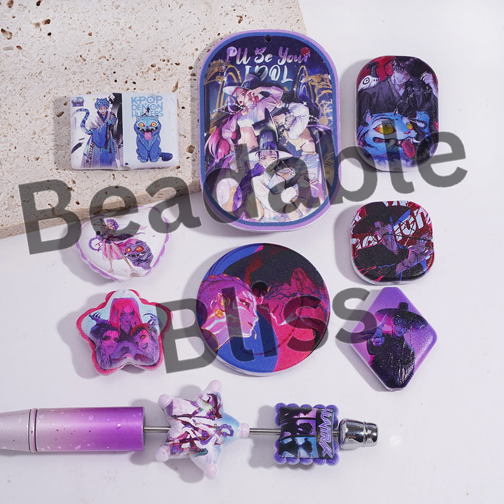 Acrylic Beads Pendants with Girl and Boy Band Prints Series, Random Mix
