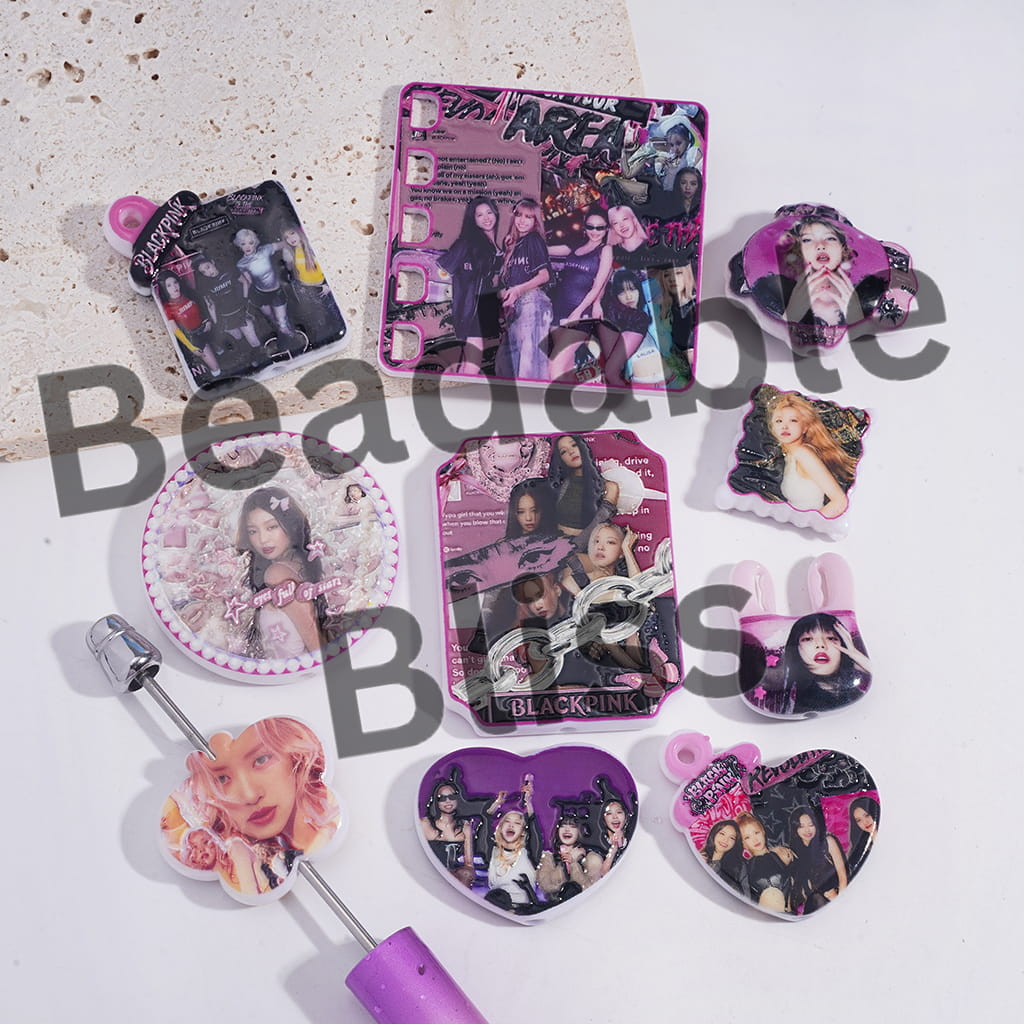Acrylic Beads Pendants with Korean Popular Girl Group Prints Series, Random Mix