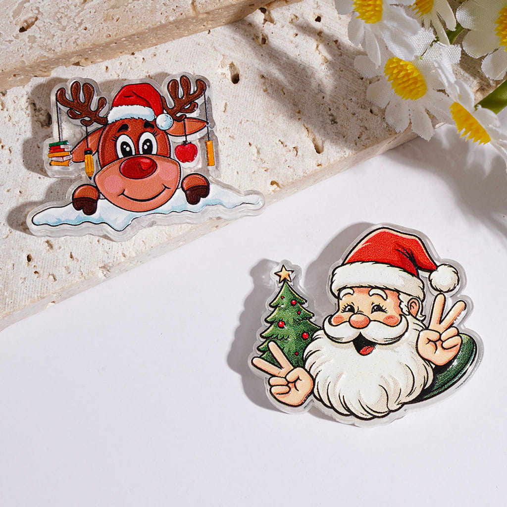 Acrylic Beads Christmas Series with Reindeer and Santa Claus Characters, Random Mix