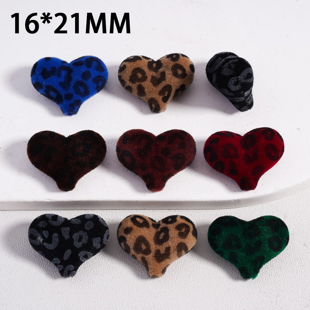 Acrylic Beads Cute Flocked Fluffy Jaguar Printed Peach Heart, 16*21MM (Can't be Used to the Pen), Random Mix