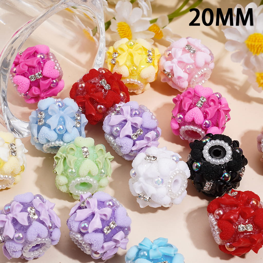 Hand-Made Acrylic Beads with Heart and Bow, Clear Rhinestones and White Pearl Chain, 20MM, Random Mix