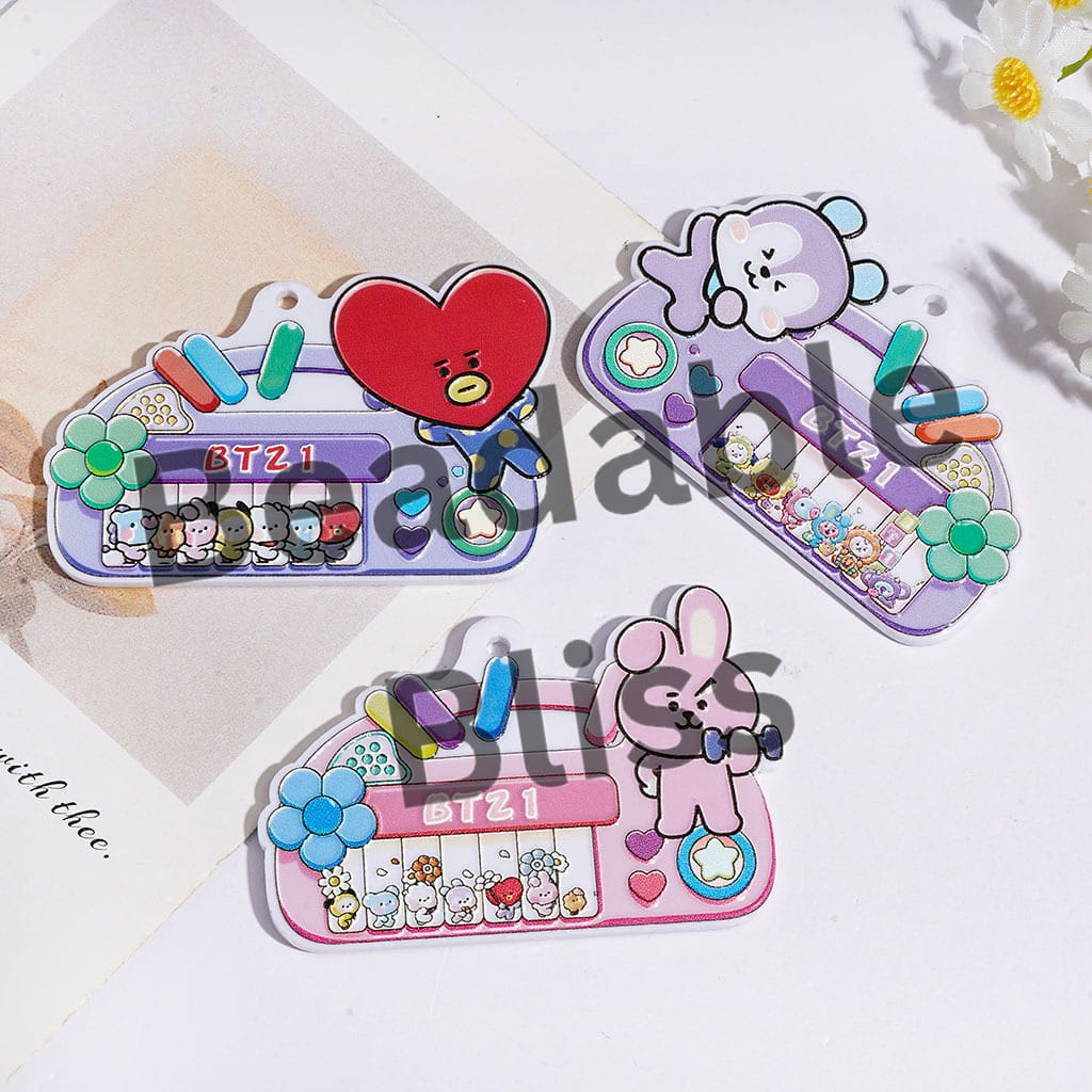 Acrylic Pendants Korea Boy Group in Animal Image with Electronic Keyboard Series, Random Mix