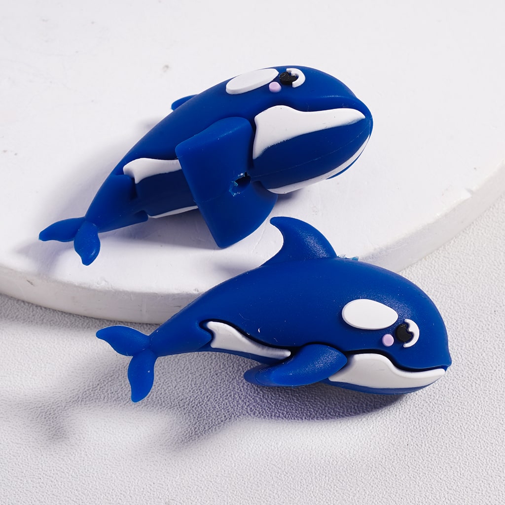 3D Multi-Color Cute Dolphins Silicone Focal Beads