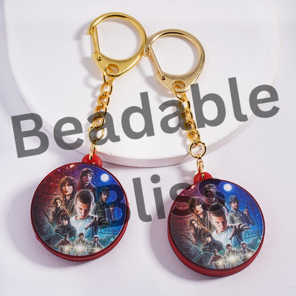 Metal Keychain with Lobster Clasp with Charm Pendant Classic Horror Style, Flat Round Shape