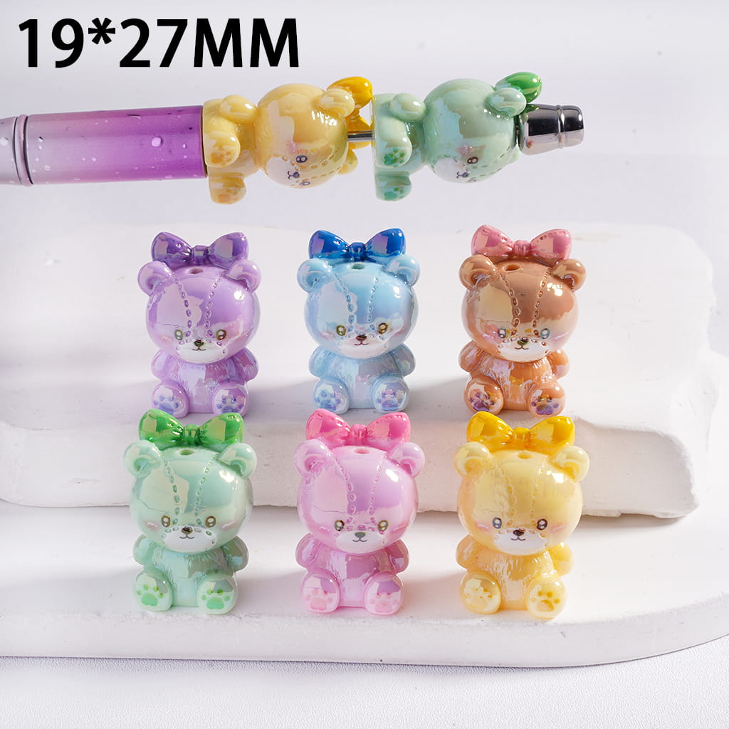 Set of colorful bear-shaped phone holders on a white background with text indicating size.