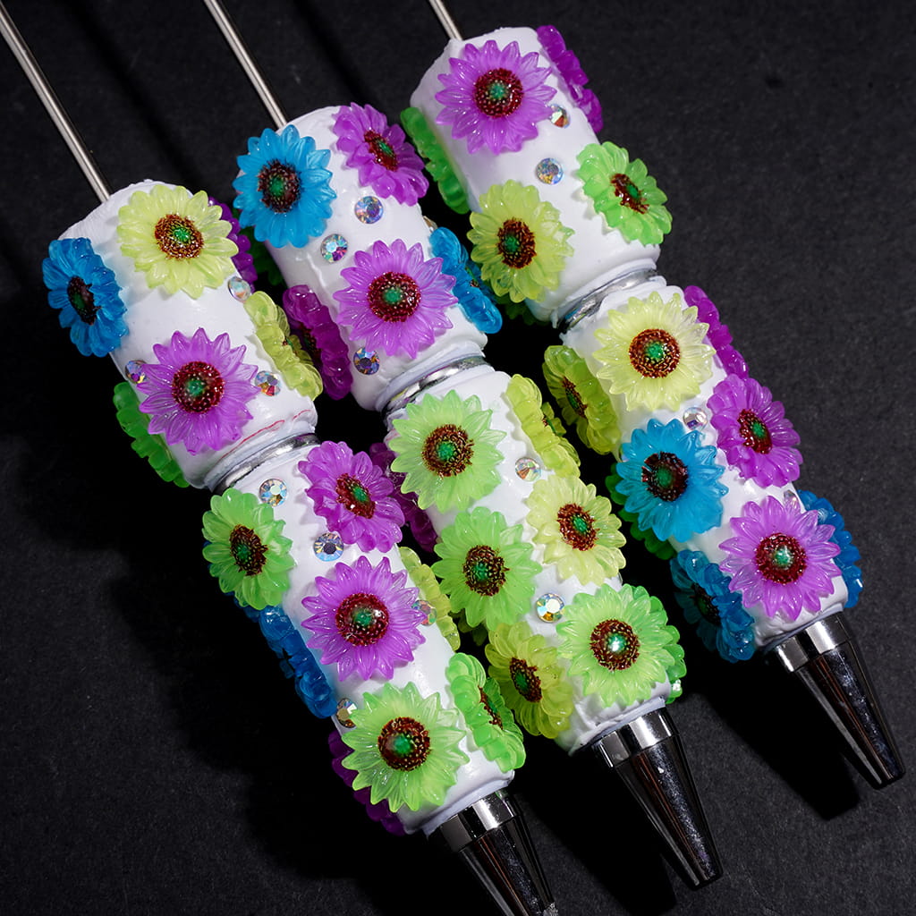 Beadable Clay Pens with Assorted Colors Daisy Flowers and AB Rhinestones