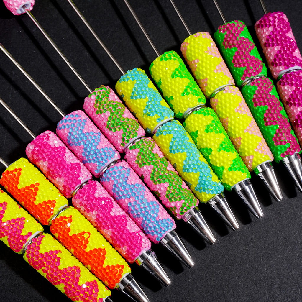 Beadable Clay Pens w Fluorescent Colors Rhinestones in Vertical Wavy Shape, Various Colors Random Mix