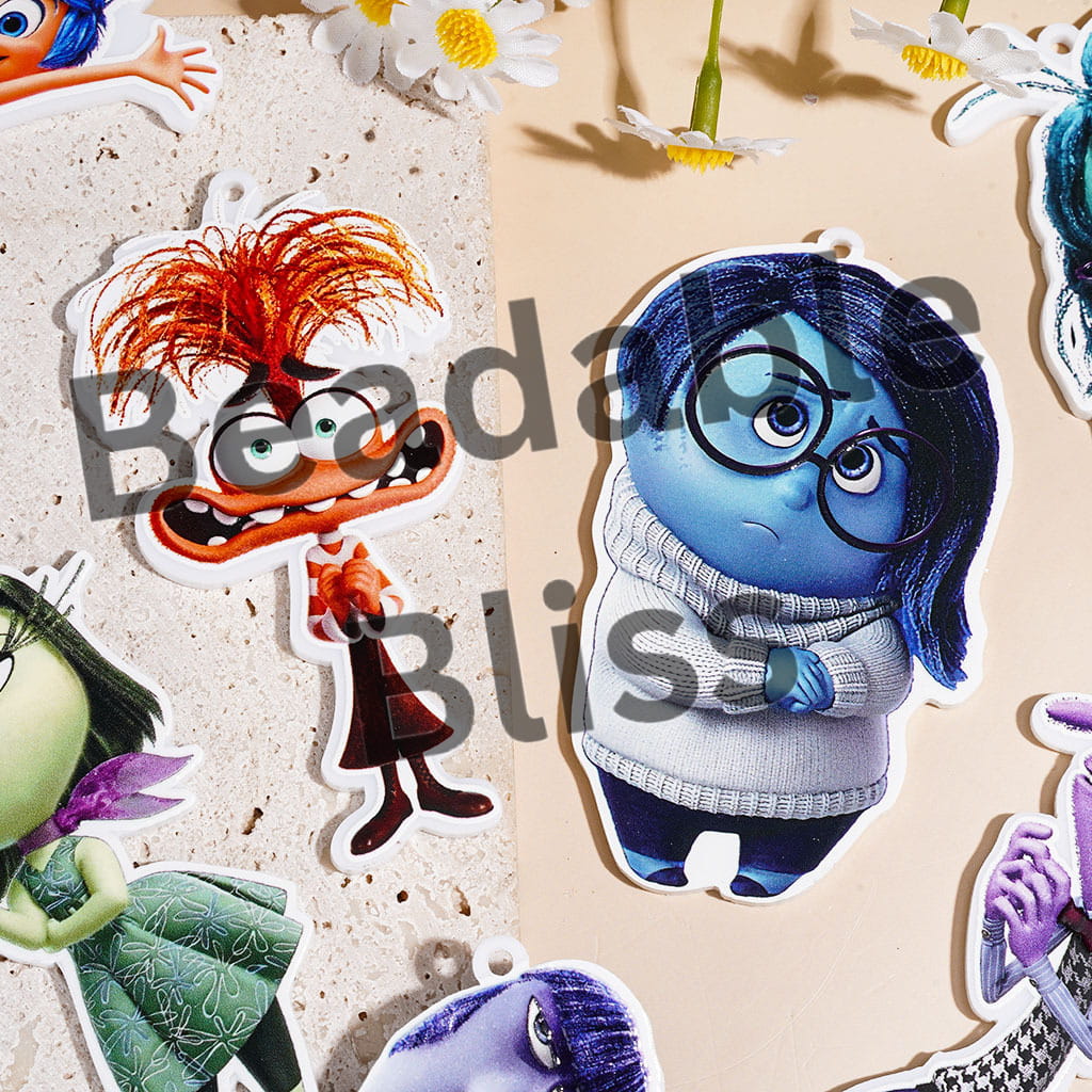 Acrylic Beads and Pendants Five Mental Emotions Character Series, Random Mix