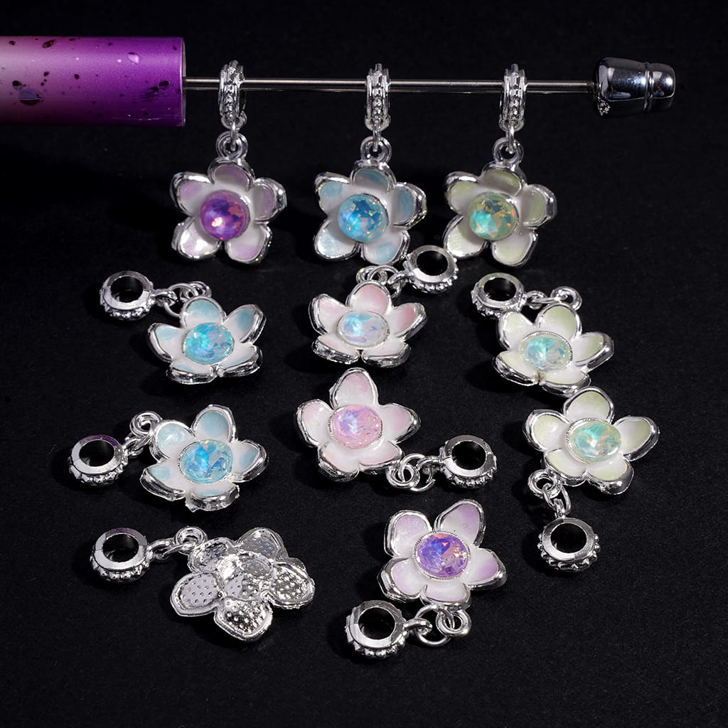 Silver Alloy Bail Loop Beads, Charm Pendant Curving Flower w Rhinestones in Various Color, Random Mix