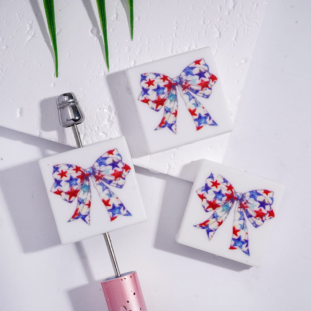Silicone Focal Beads with Red Blue White Star Patterns in Bowknot, Flat Square Shape