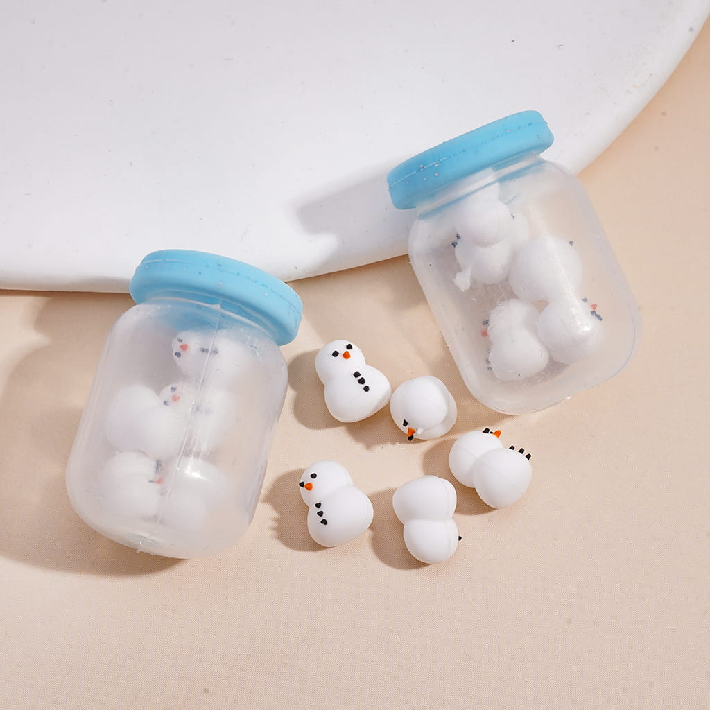Soft Silicone Shaker Beads with Mini Snowman Inside Bottle