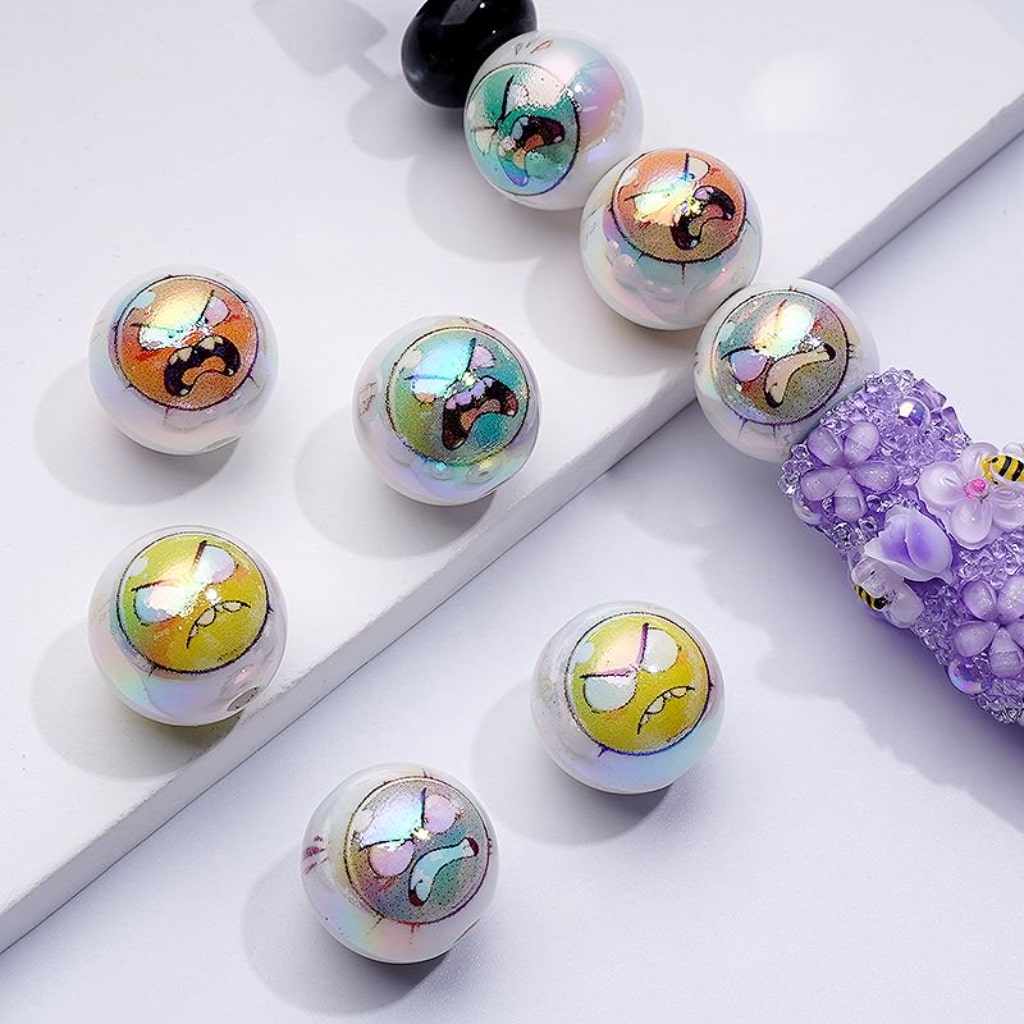 UV Coating Angry Unhappy Face White Round Acrylic Beads, 16MM, Random Mix