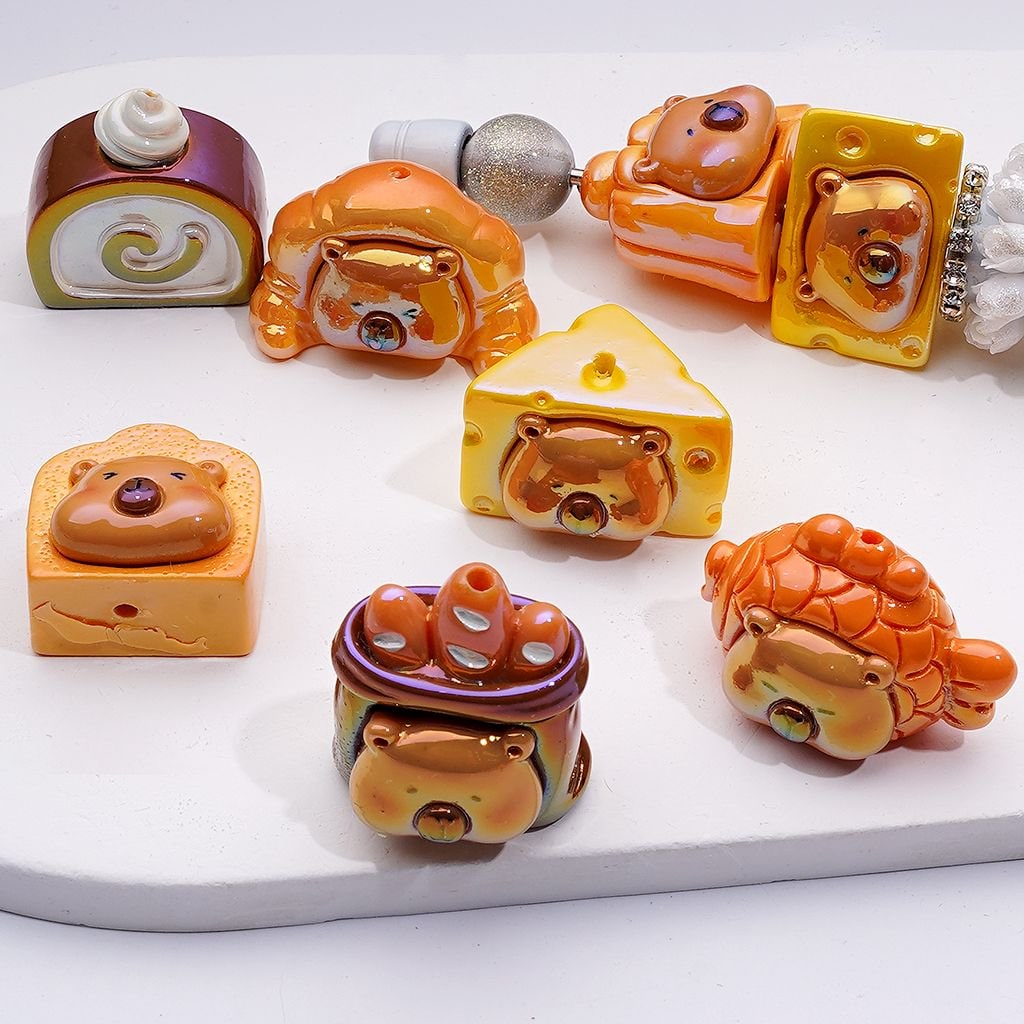 UV Coating Bear Topic Bread Cheese Acrylic Beads, Around 20-30MM, Random Mix
