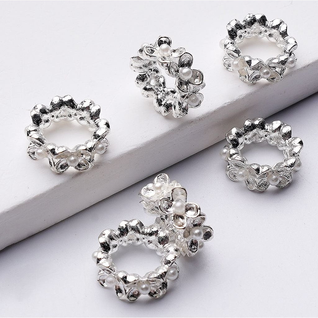 Exquisite Gold Silver Cute Flower Shape Metal Spacer with White Pearls Inside