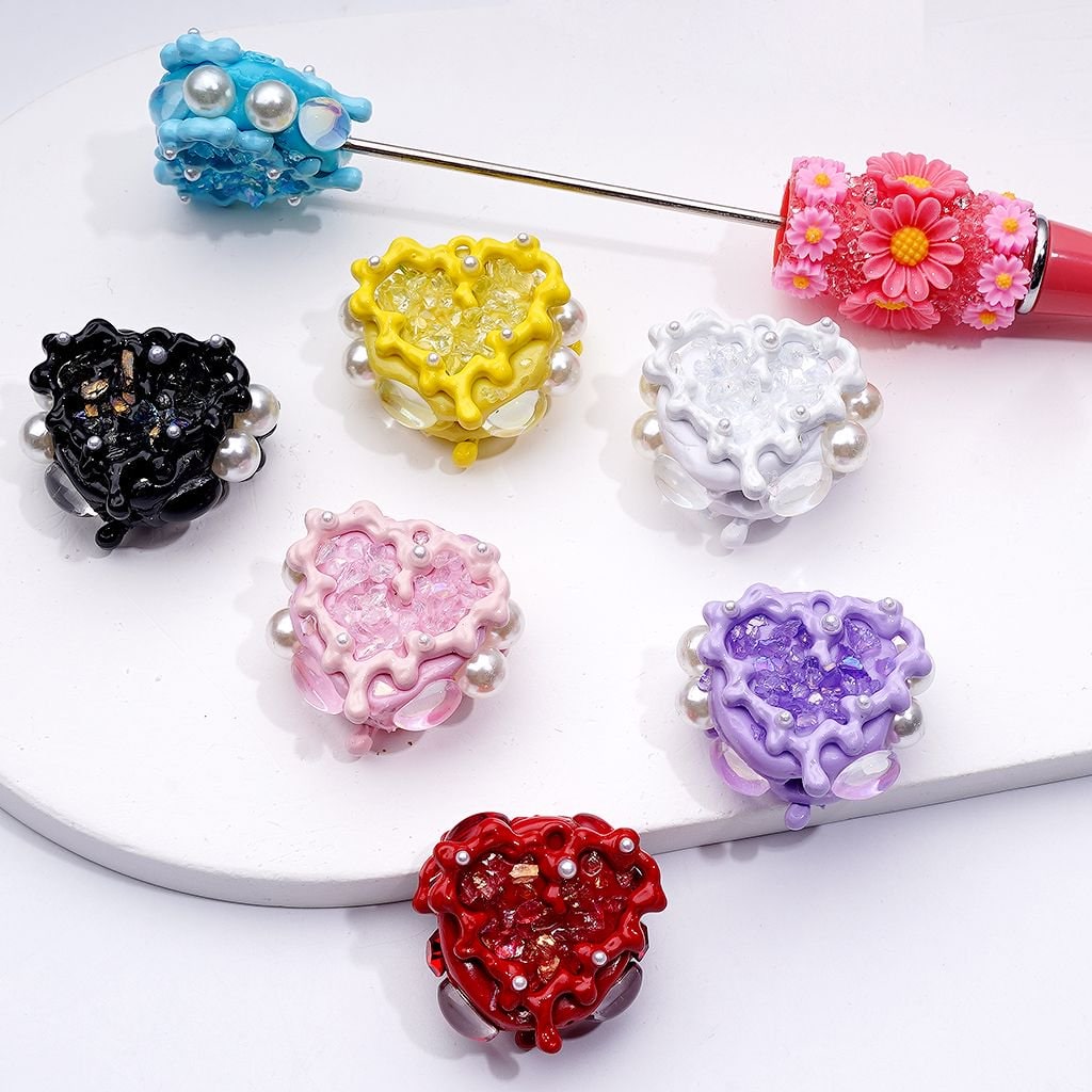 Cute Fancy Hand Painted Heart Frame with White Pearls Clear Oval Pearls Mini Stones Clay Beads, Around 24*28MM