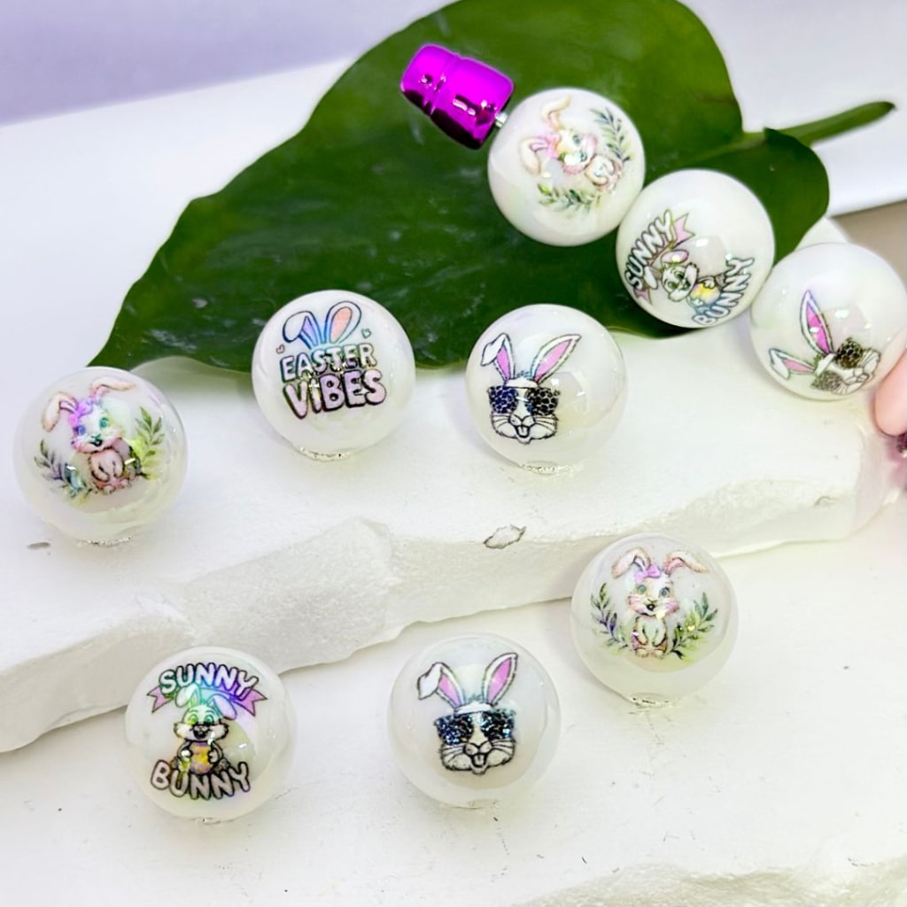 UV仕上げ かわいいウサギのサングラス イースターバイブス ホワイト ラウンドアクリルビーズ 16MM