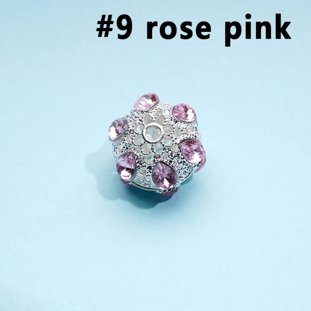 カラフルなラインストーンビーズが付いた絶妙なシルバー合金中空ボール、約16MM