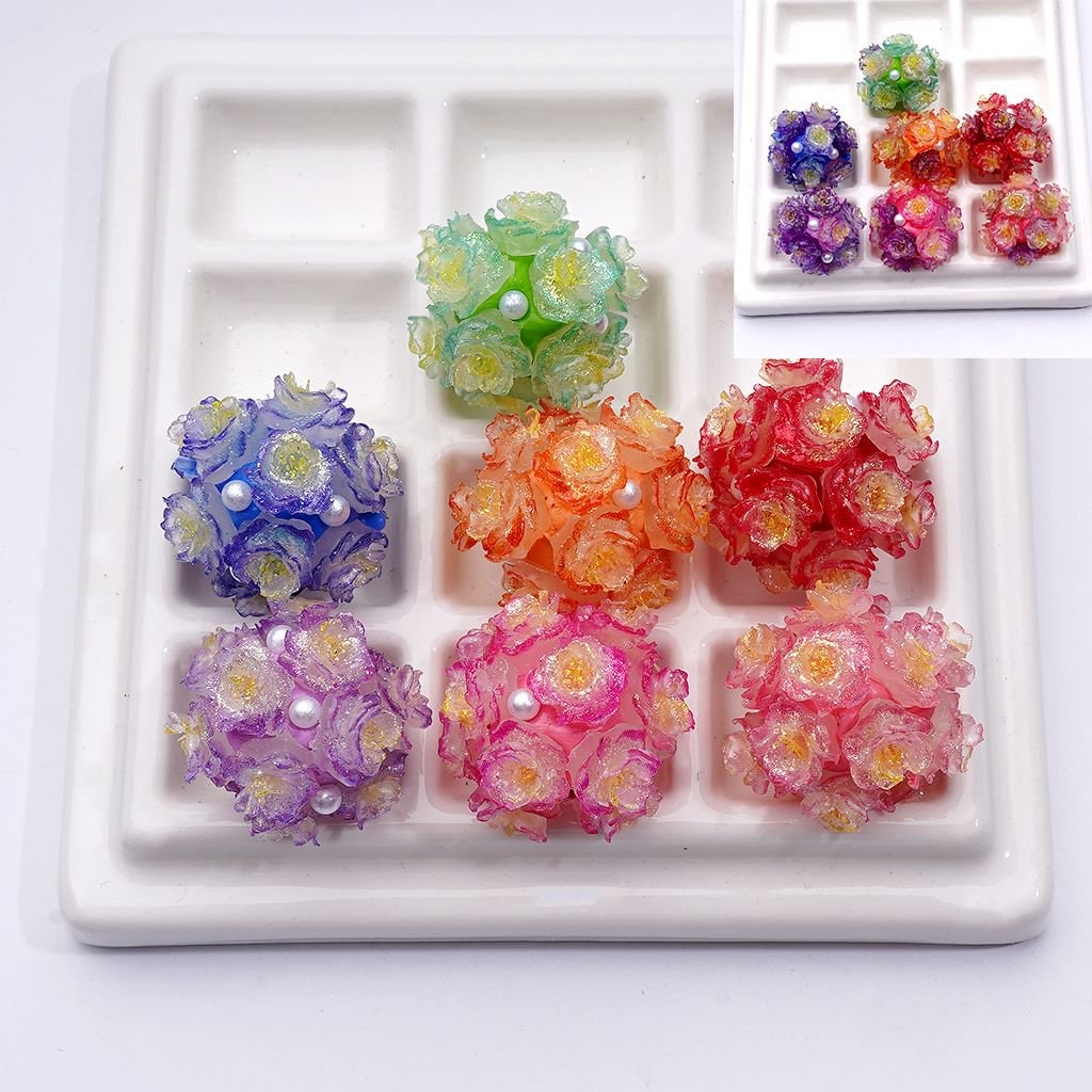 Color Changing Glitter Flowers White Pearls Round Clay Beads, Around 22MM, Random Mix
