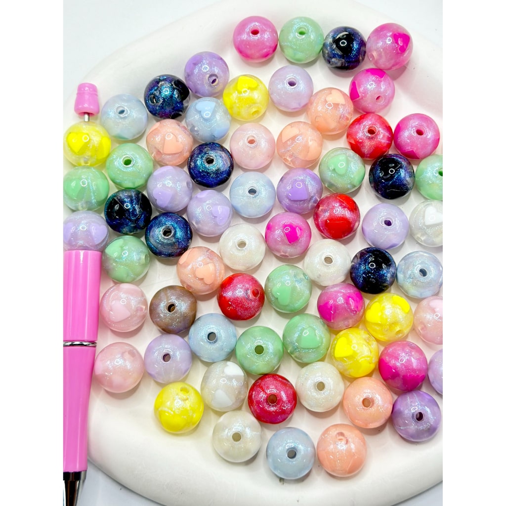 キラキラ輝く丸型アクリルビーズ ハート型 ランダムミックス 16mm