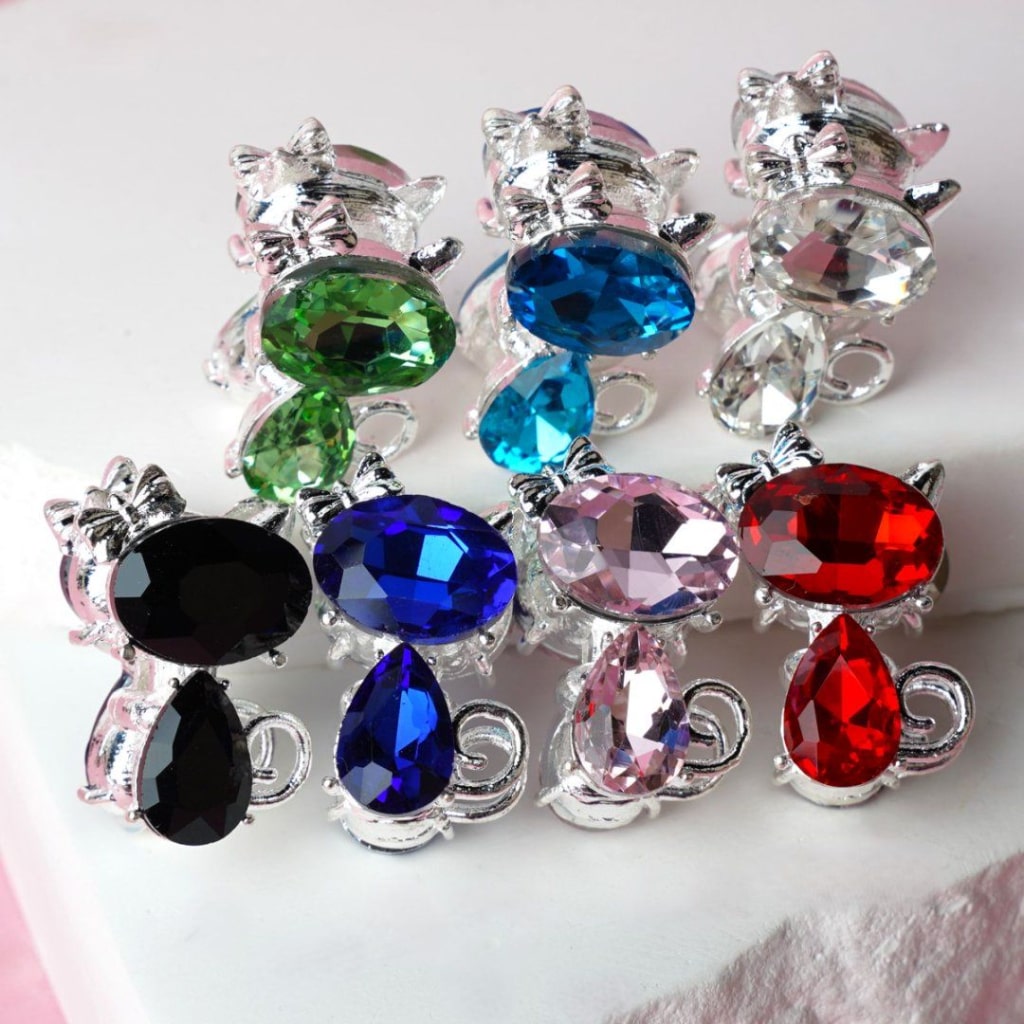 Vivid Gold & Silver Alloy Cat with Colorful Rhinestones Beads, Around 26*20MM, Random Mix