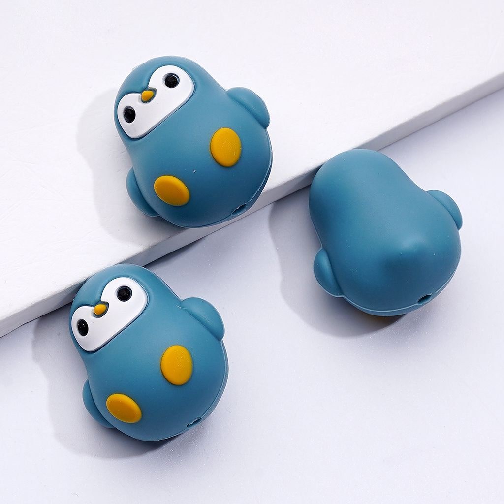 3D Little Cute Penguin Silicone Focal Beads