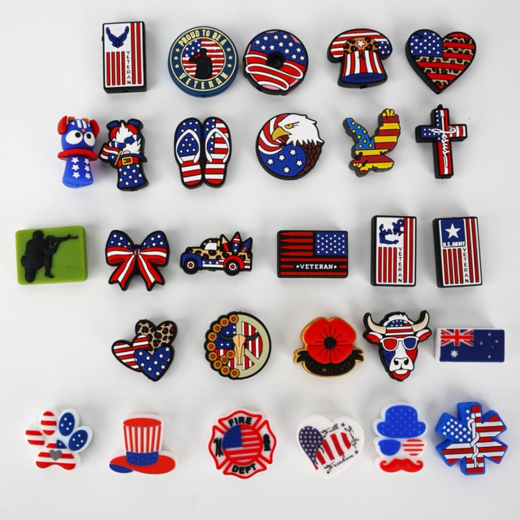 USA America National Flag Patriots Silicone Focal Beads, Random Mix