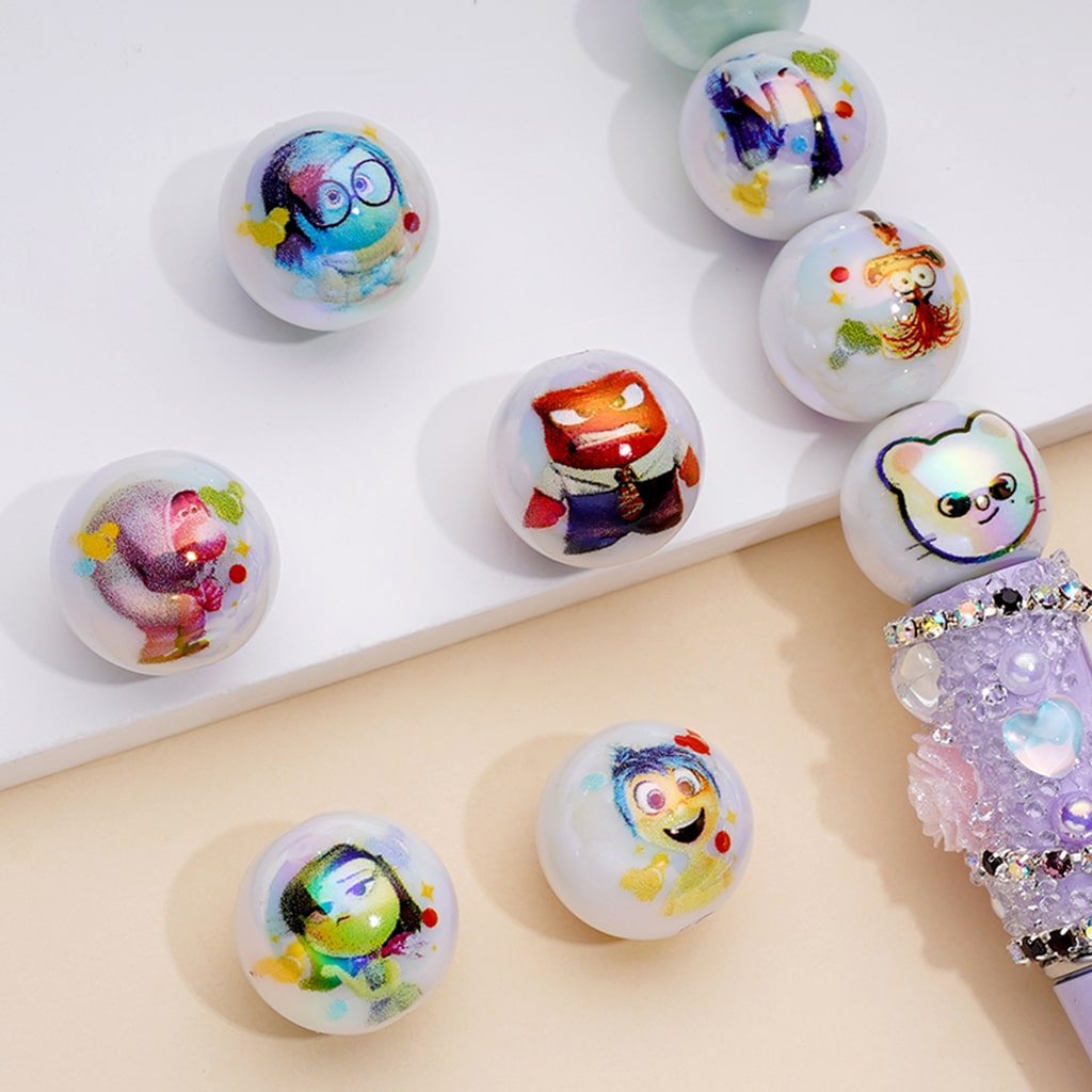 White UV Coating Acrylic Beads with Insid Out Cartoon Prints, Random Mix, 16MM