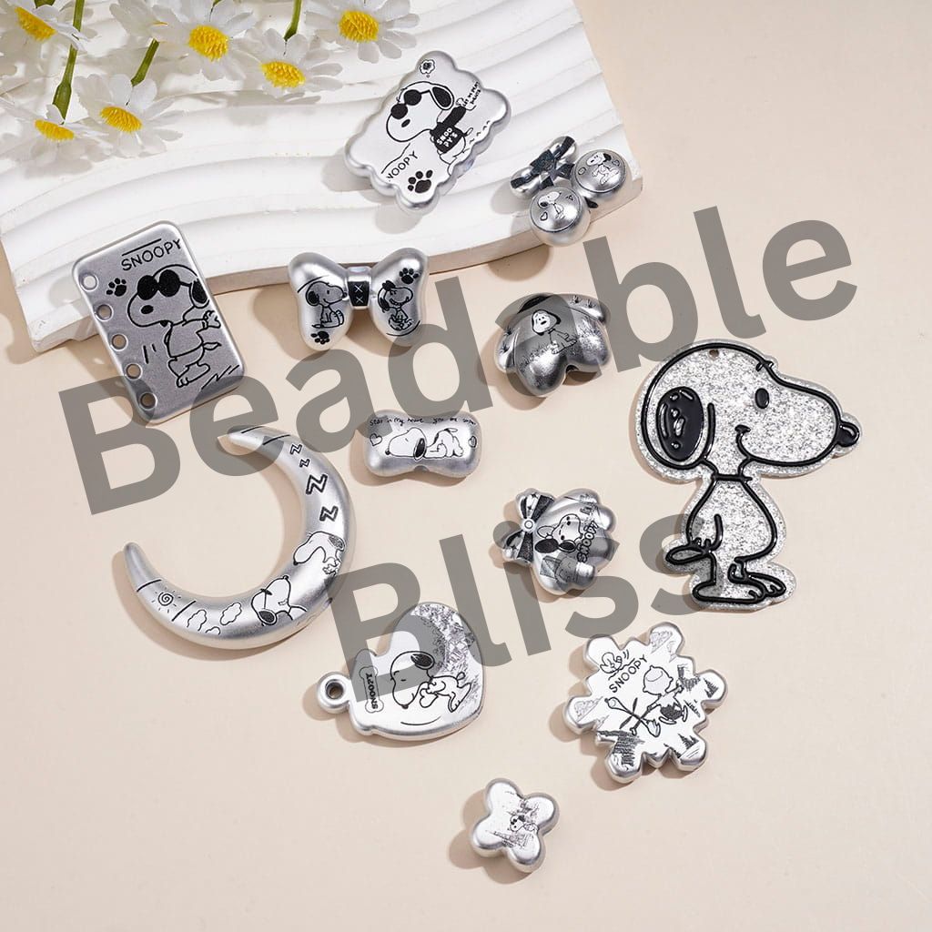 Acrylic Beads Pendants Beagle Dog Character in Silver Series, Various Shapes, Random Mix