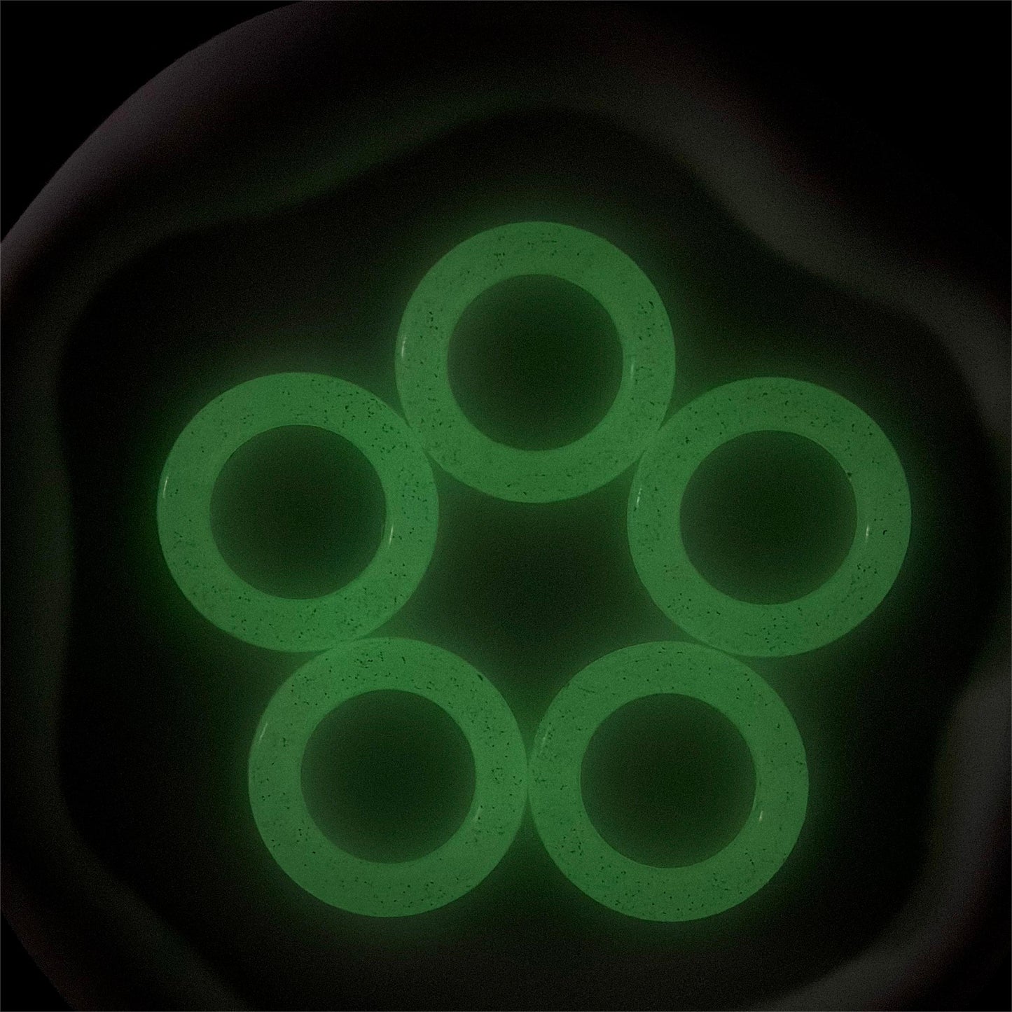 Luminous Soft Silicone Ring Frame Bead with Glitters, Round Car Hanger Charm Loop 40MM