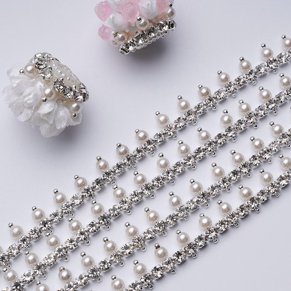 Bling Bling DIY Long Silver Alloy Chains with Clear Rhinestones White Pearls for Jewelry Accessories, 1 Set is 10M